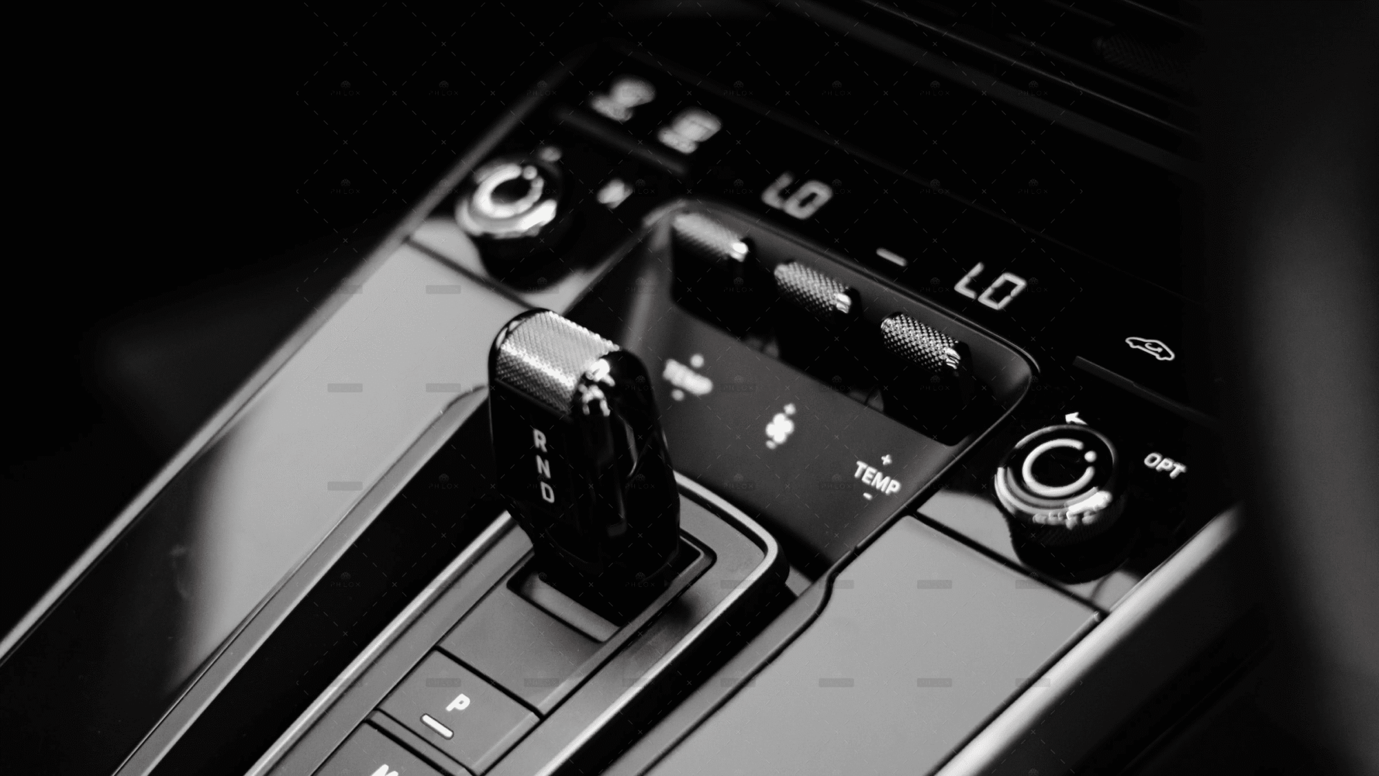 demo-attachment-1283-mark-chan-Zr40vngToD8-unsplash